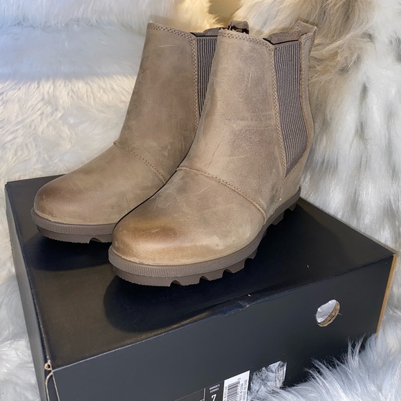 joan of arctic wedge ii chelsea